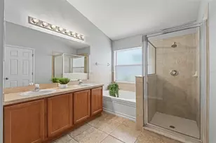 3247 Dunstable Dr, Land O Lakes, FL 34638 - Photo 9
