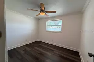 7904 Woodvine Cir, Tampa, FL 33615 - Photo 15