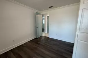 7904 Woodvine Cir, Tampa, FL 33615 - Photo 11