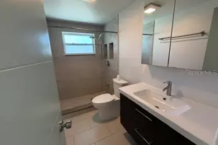 7904 Woodvine Cir, Tampa, FL 33615 - Photo 17