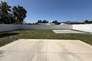 7904 Woodvine Cir, Tampa, FL 33615 - Photo 21