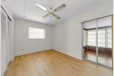 5992 32nd Avenue N, Saint Petersburg, FL 33710 - Photo 25