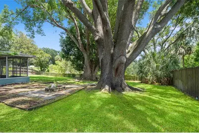 15521 Wetstone Drive, Tampa, FL 33613 - Photo 23