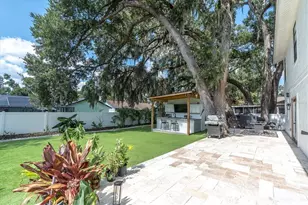 1901 Landside Dr, Valrico, FL 33594 - Photo 43