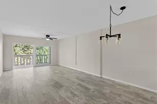 1200 N Shore Dr NE, Saint Petersburg, FL 33701 - Photo 11