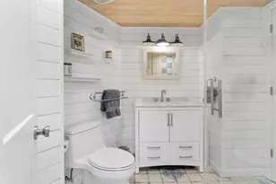 1200 N Shore Dr NE, Saint Petersburg, FL 33701 - Photo 15