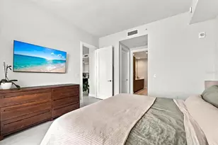 275 1st Ave S, Saint Petersburg, FL 33701 - Photo 29