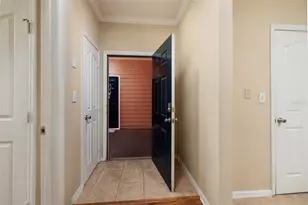 5000 Culbreath Key Way, Tampa, FL 33611 - Photo 9