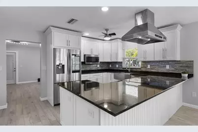 4038 Harrisburg, Saint Petersburg, FL 33703 - Photo 11