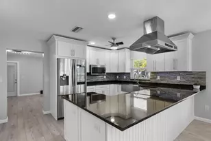 4038 Harrisburg, Saint Petersburg, FL 33703 - Photo 11