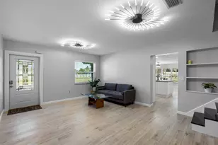 4038 Harrisburg, Saint Petersburg, FL 33703 - Photo 5