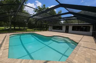 16109 Indian Mound Rd, Tampa, FL 33618 - Photo 9