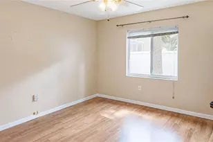 12021 68th St, Largo, FL 33773 - Photo 19