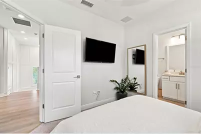 312 35th Avenue NE, Saint Petersburg, FL 33704 - Photo 63