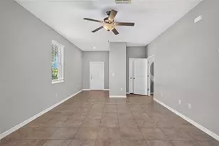 7617 Ginger Lily Ct, Tampa, FL 33619 - Photo 15