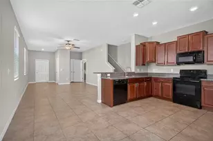 7617 Ginger Lily Ct, Tampa, FL 33619 - Photo 7