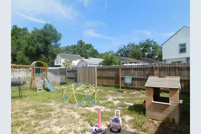 7508 Okeechobee Court, Tampa, FL 33637 - Photo 13