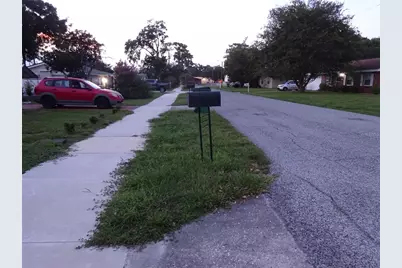 6141 10th Street, Zephyrhills, FL 33542 - Photo 3