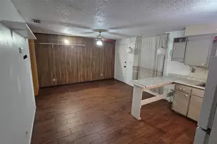 6141 10th St, Zephyrhills, FL 33542 - Photo 7