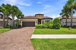 11301 Juglans Dr, Odessa, FL 33556 - Photo 1