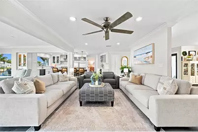2022 Hawaii Avenue NE, Saint Petersburg, FL 33703 - Photo 23