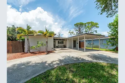 851 65th Avenue S, Saint Petersburg, FL 33705 - Photo 1