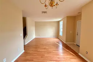 30209 Swinford Ln, Wesley Chapel, FL 33543 - Photo 3