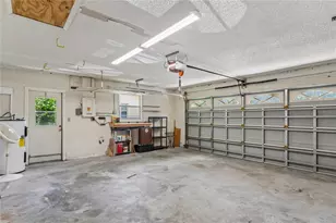 10681 Seminole Forest St E, Seminole, FL 33778 - Photo 13