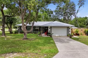 9188 N Commodore Dr, Citrus Springs, FL 34434 - Photo 1