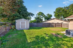 11280 Freedom Ct, Seminole, FL 33772 - Photo 27