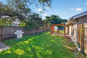 11280 Freedom Ct, Seminole, FL 33772 - Photo 25