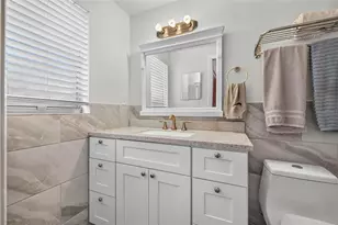 11280 Freedom Ct, Seminole, FL 33772 - Photo 17