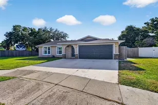 11280 Freedom Ct, Seminole, FL 33772 - Photo 3