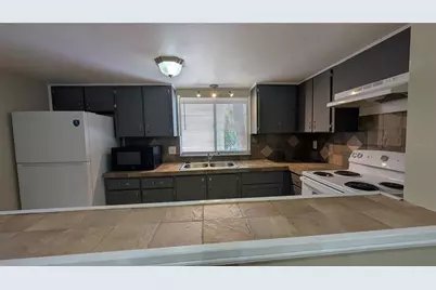 8605 Champlain Court #84, Tampa, FL 33614 - Photo 5