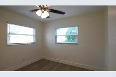 2511 W Violet Street, Tampa, FL 33614 - Photo 17