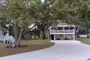 17430 Blackwell Ln, Lutz, FL 33549 - Photo 1