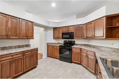 5306 Waterleaf Court, Valrico, FL 33596 - Photo 13