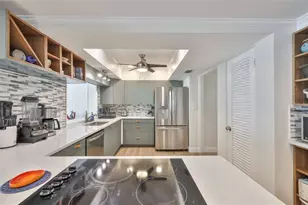 1279 86th Ave N, Saint Petersburg, FL 33702 - Photo 15