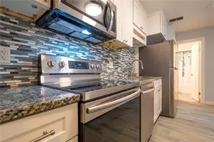1400 Gandy Blvd N, Saint Petersburg, FL 33702 - Photo 15