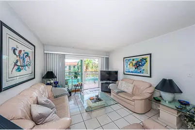10365 Paradise Boulevard #16, Treasure Island, FL 33706 - Photo 11