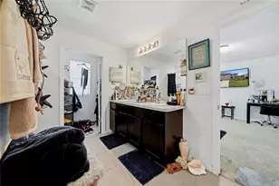 8128 Harwich Port Ln, Gibsonton, FL 33534 - Photo 23