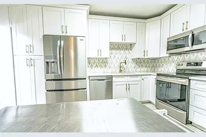 1610 Marsh Wood Drive, Seffner, FL 33584 - Photo 7