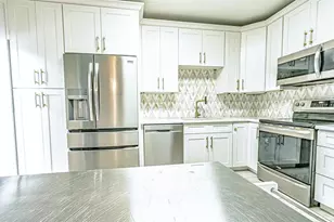 1610 Marsh Wood Dr, Seffner, FL 33584 - Photo 7