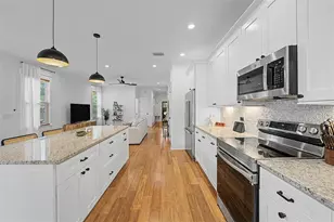 911 E Osborne Ave, Tampa, FL 33603 - Photo 11