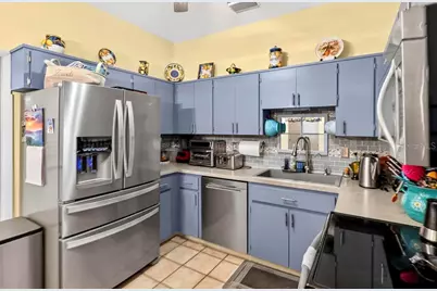 852 Franklin Circle, Palm Harbor, FL 34683 - Photo 9