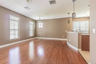 4511 Legacy Park Dr, Tampa, FL 33611 - Photo 5