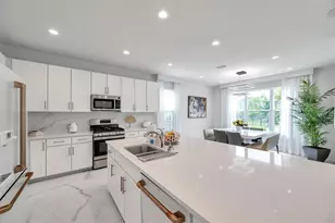 32203 Mahogany Dr, Wesley Chapel, FL 33543 - Photo 15