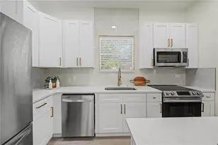 1920 E Paris St, Tampa, FL 33610 - Photo 15