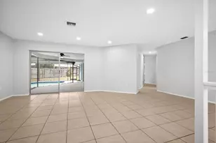 504 Bamboo Ct, Tarpon Springs, FL 34689 - Photo 5
