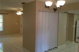 7640 Desoto Ct, Tampa, FL 33615 - Photo 7